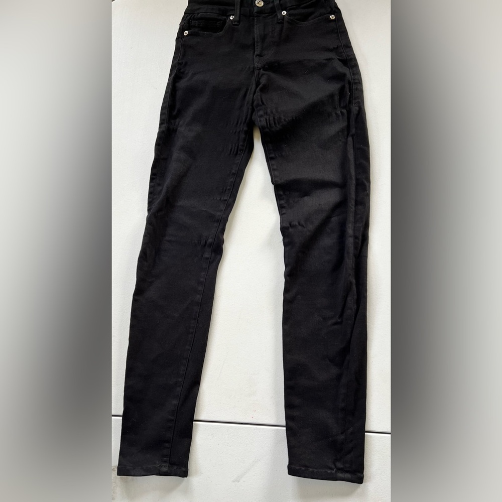 Size 0/25 Good American skinny jeans.